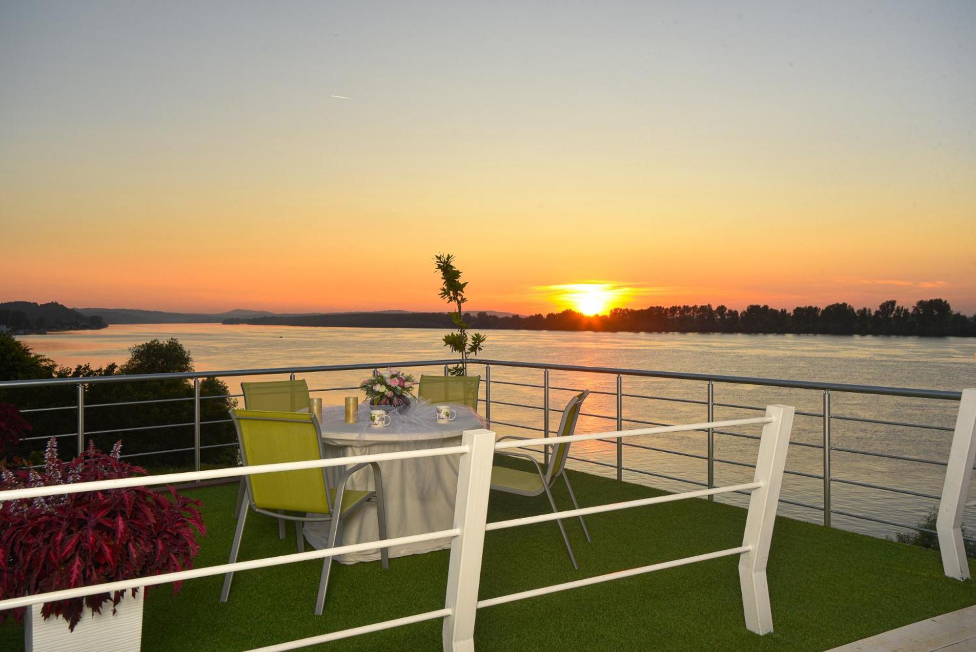 Apartments Villa Graf Smederevo Exterior foto